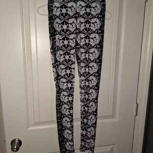 Her Universe Star Wars stormtrooper leggings